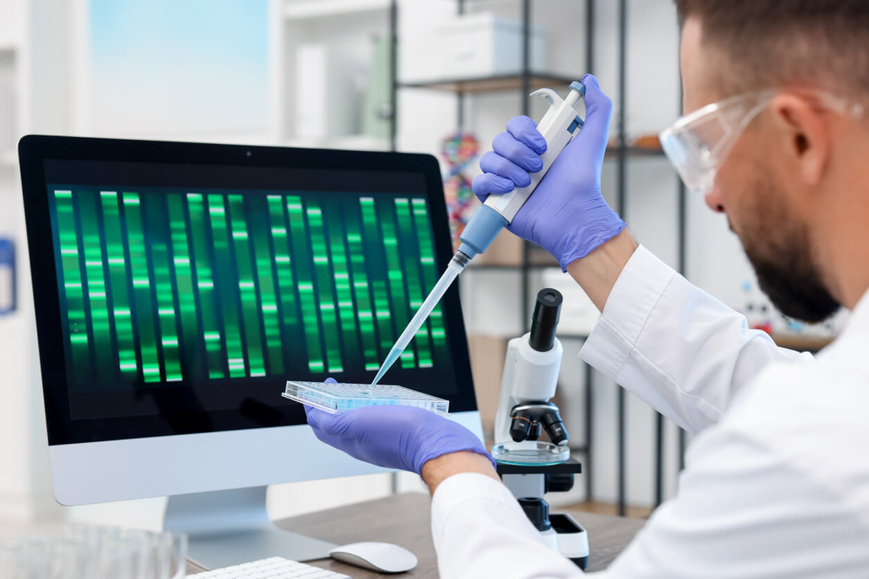 Laboratorio accreditato ISO 17025 che analizza oltre 650.000 varianti del DNA sull'array Illumina Infinium