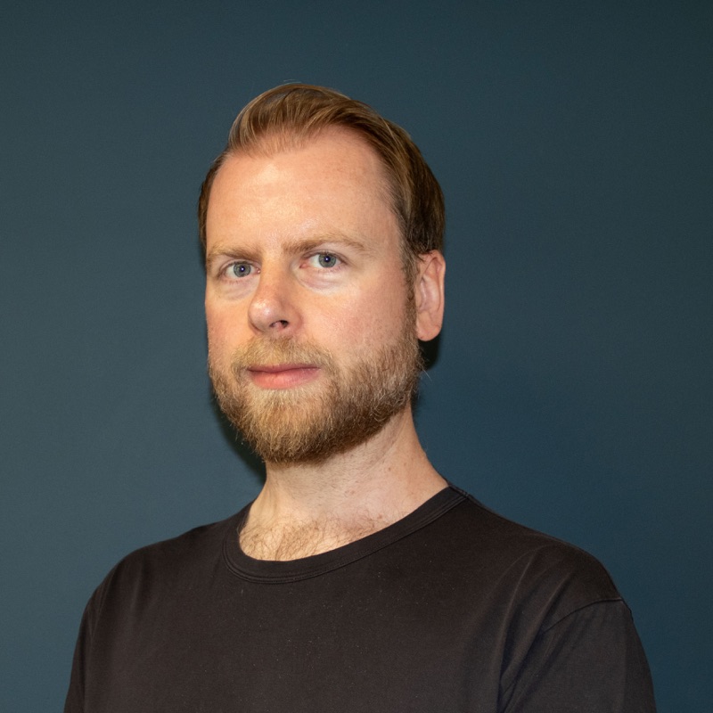 Il dott. Nathan West, sviluppatore di software e analista di supporto scientifico presso FitnessGenes